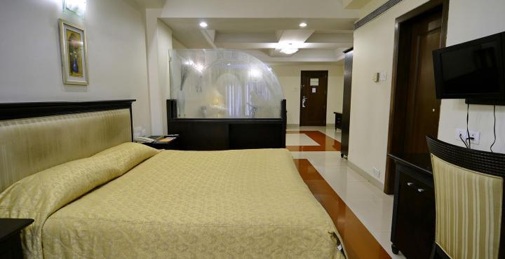 Ambience Executive Hotel Pimpri-Chinchwad Exterior foto